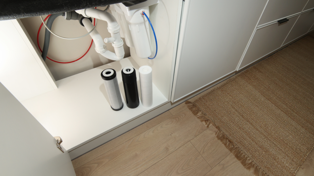 Bathroom-plumbing-inspection-for-hidden-water-leaks-in-Dubai